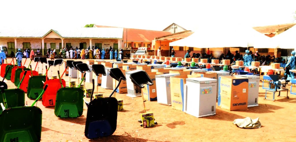 The tzar of grassroot politics, Oba Magaji beckons with another mega rally 7 Document 4 1